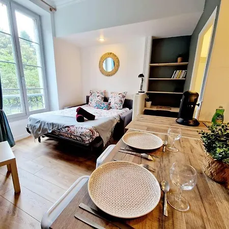 Apartment Cosy Love- Centre - Free Carpark - Wifi Pau