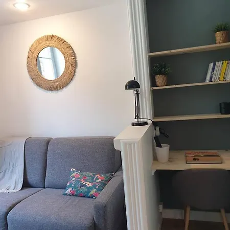 Cosy Love- Centre - Free Carpark - Wifi Apartment *