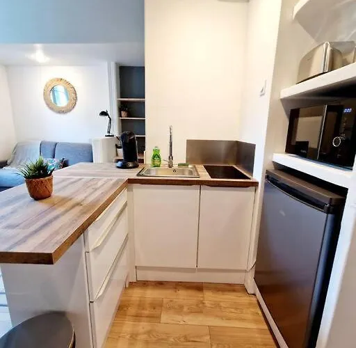 Cosy Love- Centre - Free Carpark - Wifi По